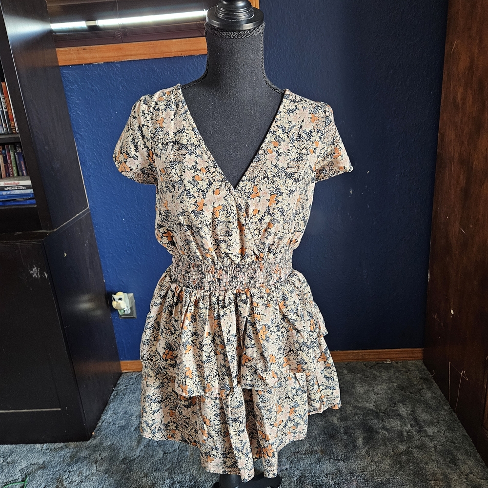 American Eagle Outfitters Cream Floral V-Neck Mini Dress Orange Accents kentucky